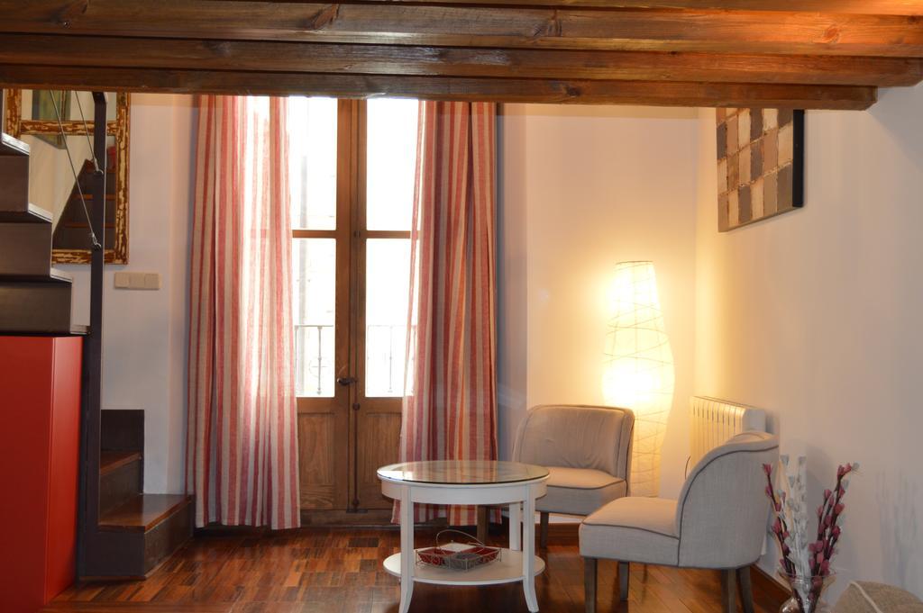 Apartamentos Nuncio Viejo Toledo Bilik gambar