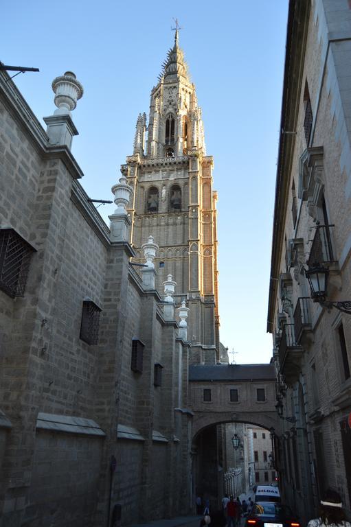 Apartamentos Nuncio Viejo Toledo Bilik gambar