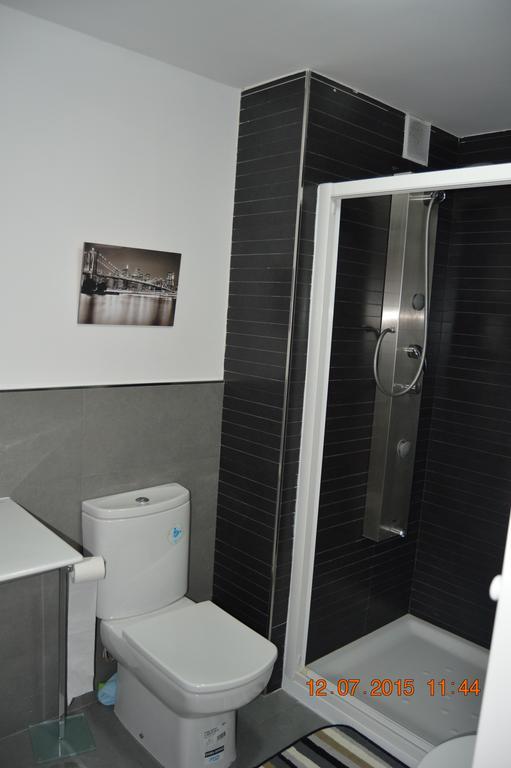 Apartamentos Nuncio Viejo Toledo Bilik gambar